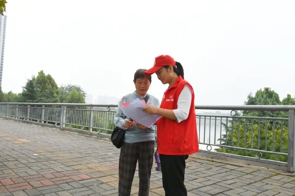 【精神文明建設】鄭投產業園公司組織開展文明旅游志愿宣傳活動