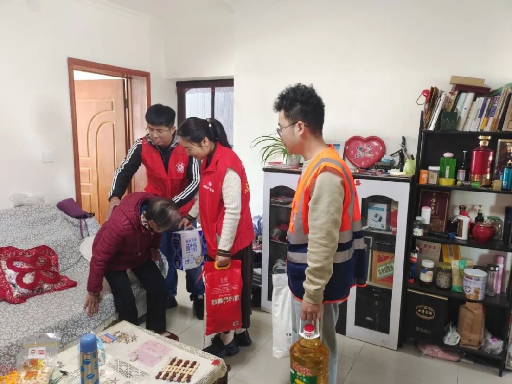 【精神文明建設】情系桑榆 愛暖重陽│鄭投產業園公司組織開展“孤老不孤 空巢不空”志愿服務活動