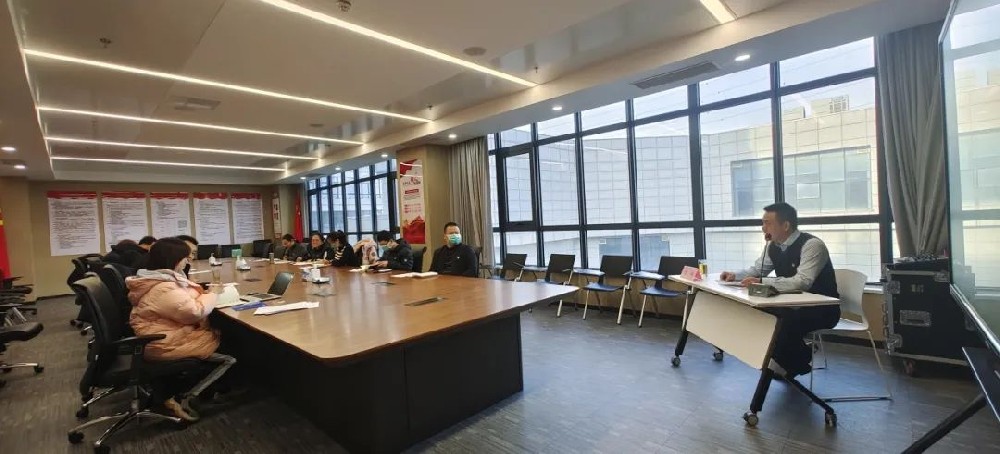 【黨建園地】鄭州控股公司黨委委員、副總經(jīng)理、工會主席李偉講授主題教育專題黨課