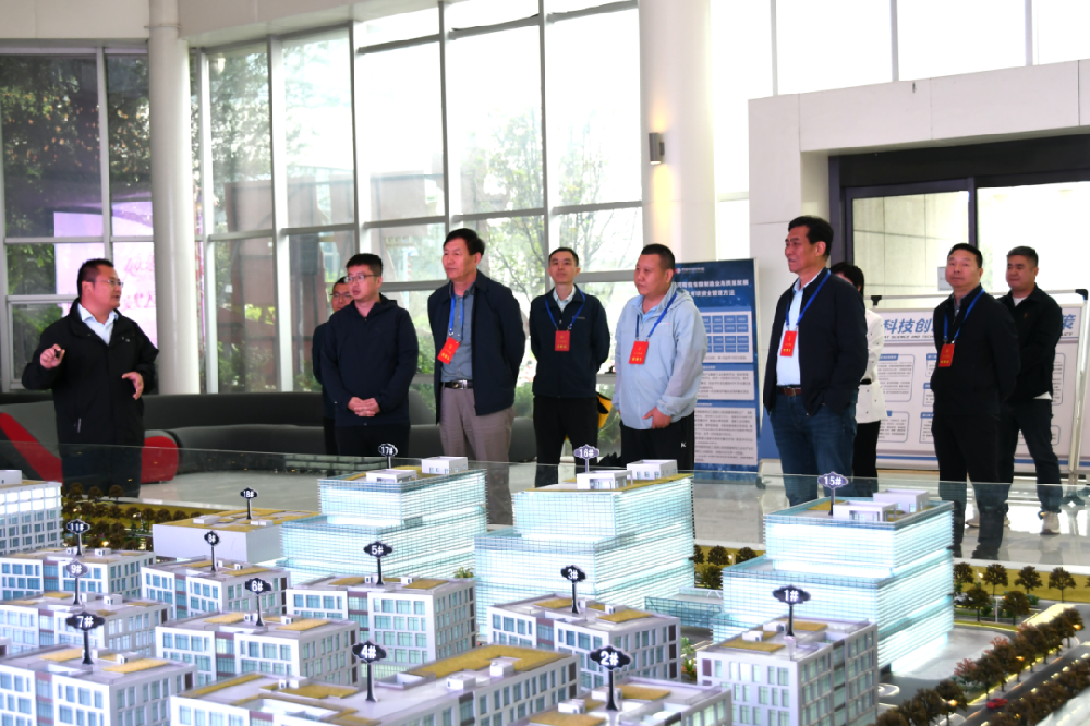 聚焦園區發展！二七區人大常委會調研鄭投科技創新園