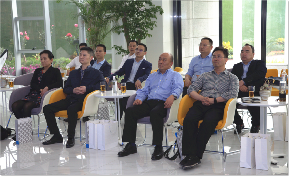 【鄭投產(chǎn)業(yè)園要聞】鄭州控股公司黨委書(shū)記、董事長(zhǎng)梁嵩巍一行視察指導(dǎo)鄭投產(chǎn)業(yè)園各項(xiàng)工作